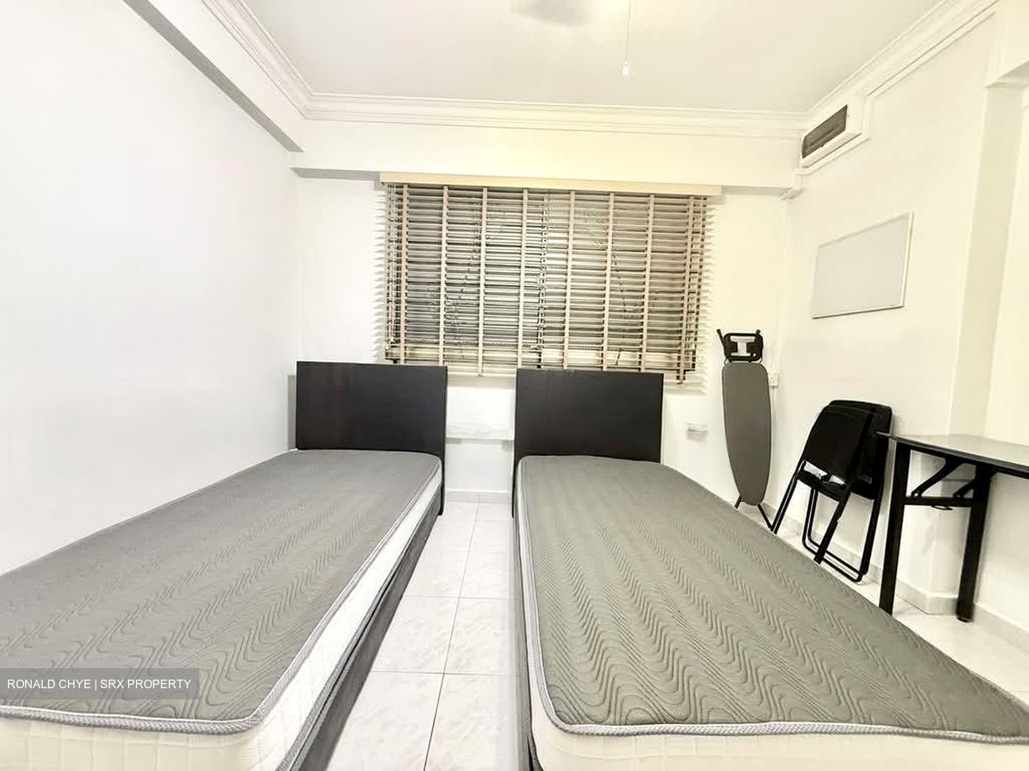 Blk 833 Hougang Central (Hougang), HDB Executive #563797471